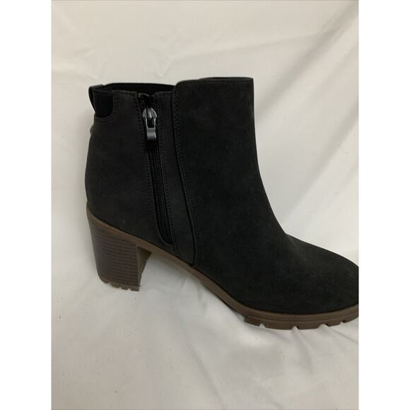 ZBY Lug Sole Black Boots Womens 8.5 Booties New - Picture 3 of 8